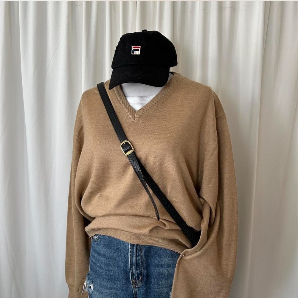 1990s Vintage Grant Thomas V neck sweater 100% Extra Fine Merino Wool Tan.